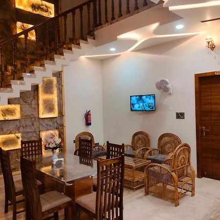 Amritam Palace A Luxury Ac Home Stay Ringas المظهر الخارجي الصورة